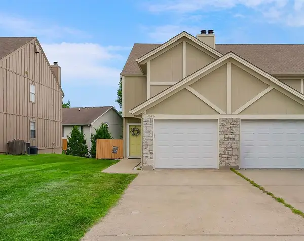 404 NE 6th Street #D, Blue Springs, MO 64014
