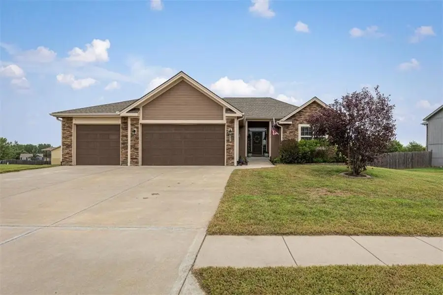 200 Rock Creek Terrace, Smithville, MO 64089 - #2