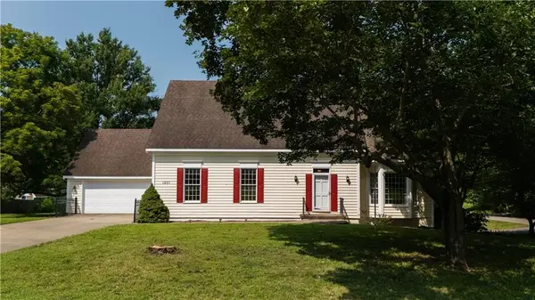 1201 9th Street, Baldwin City, KS 66006