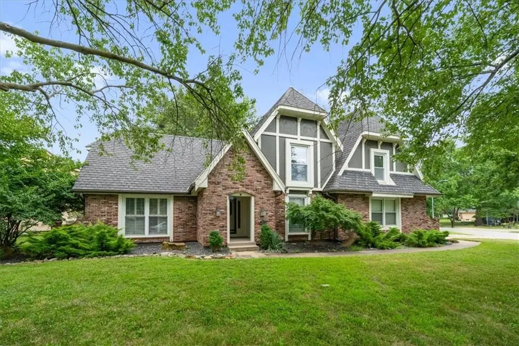 3617 NW Blue Jacket Drive, Lees Summit, MO 64064 - #1