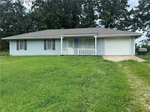 31228 Highridge Drive, Excelsior Springs, MO 64024