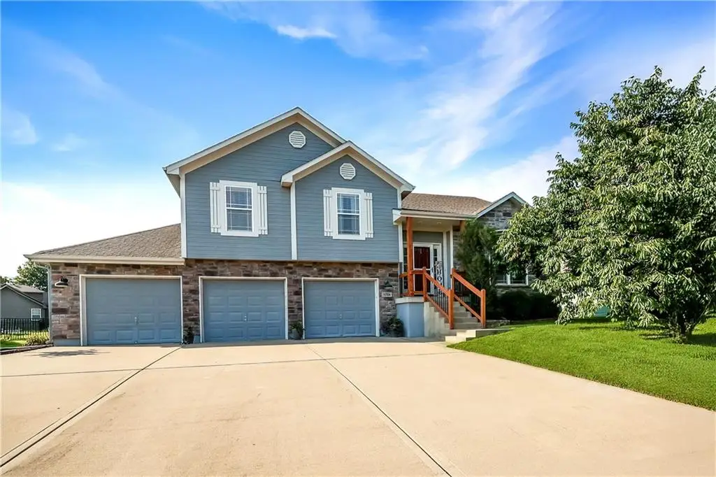 11704 Centennial Street, Peculiar, MO 64078 - #1