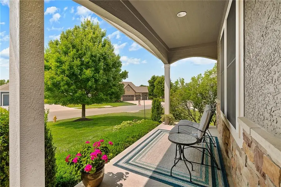 13286 Davis Avenue, Bonner Springs, KS 66012 - #3