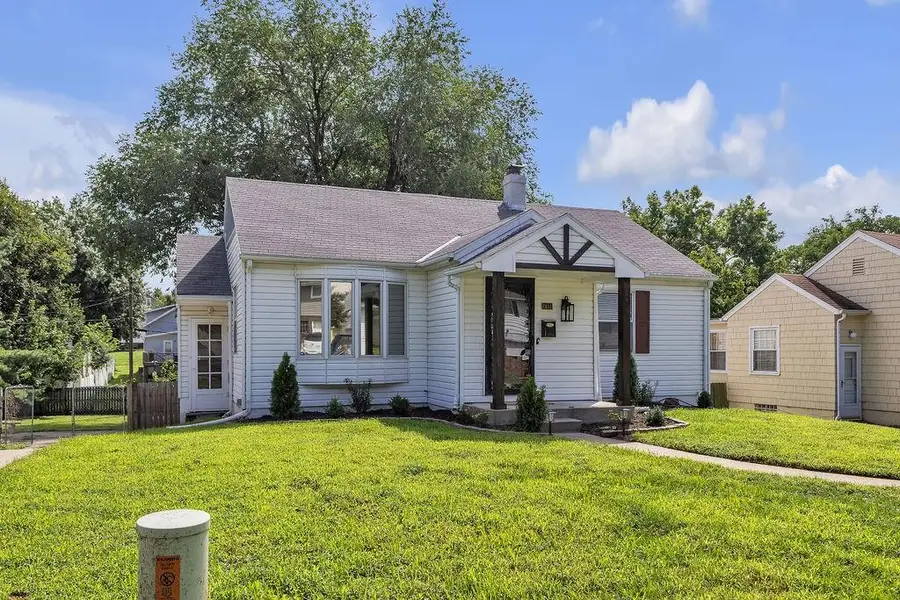 2611 Parallel Avenue, Saint Joseph, MO 64506 - #2