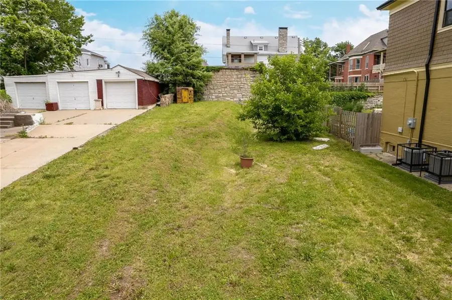 505 Olive Street, Kansas City, MO 64124 - #2
