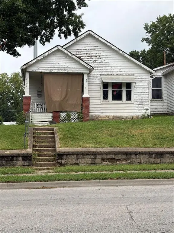 778 Spruce Street, Leavenworth, KS 66048 - #1