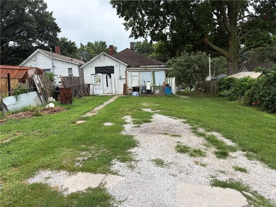 778 Spruce Street, Leavenworth, KS 66048 - #2