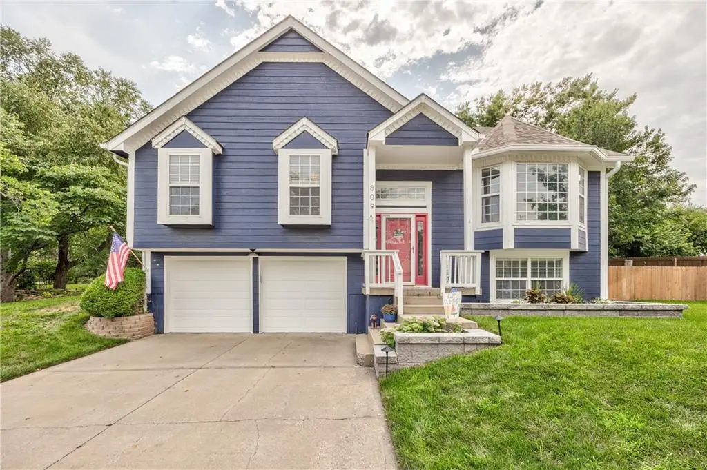 809 N Persimmon Drive, Olathe, KS 66061 - #1