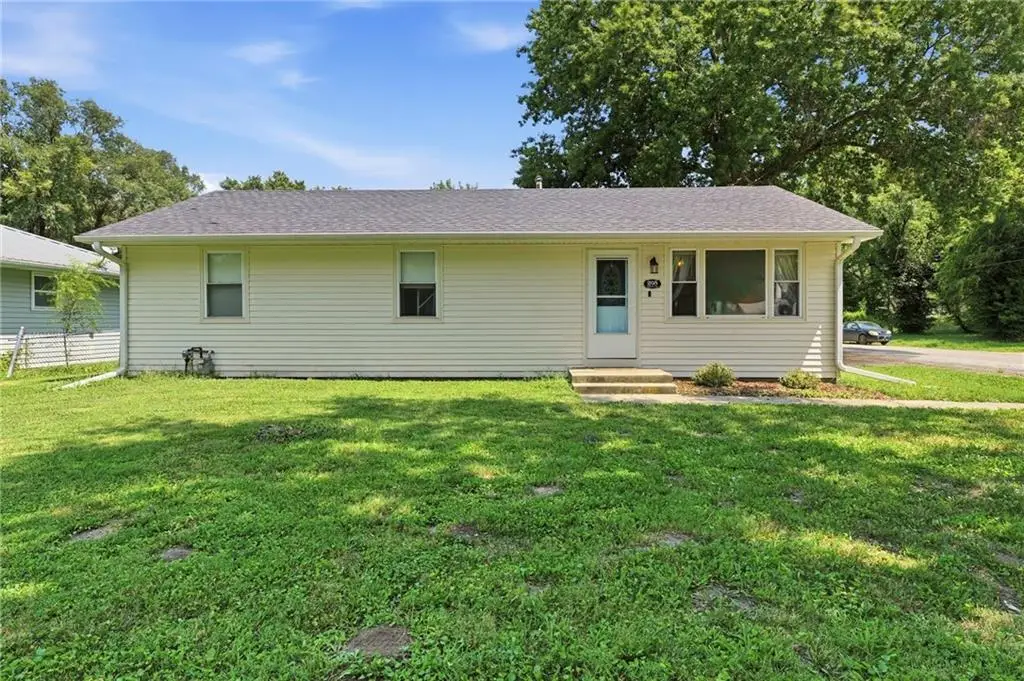 205 N Mulberry Street, Adrian, MO 64720 - #1