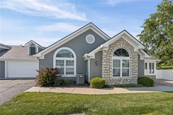 7135 Meadowsweet Lane, Shawnee, KS 66227