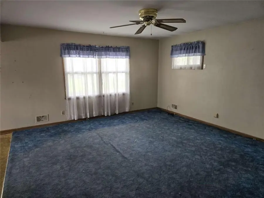 8805 Evanston Avenue, Kansas City, MO 64138 - #2