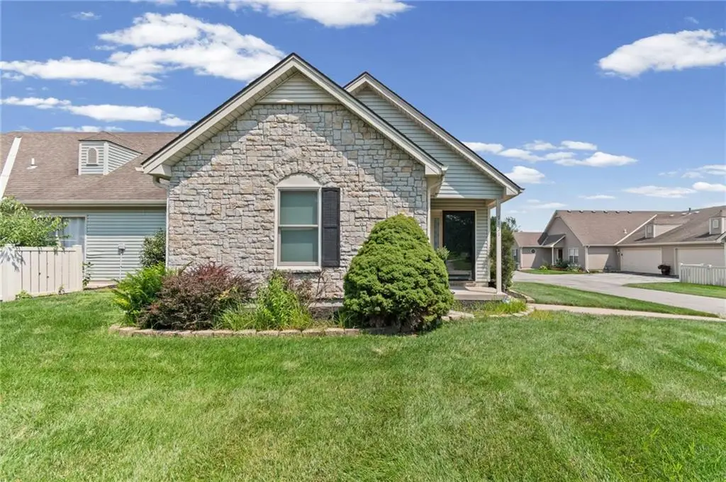 9831 N Potter Avenue, Kansas City, MO 64157 - #1