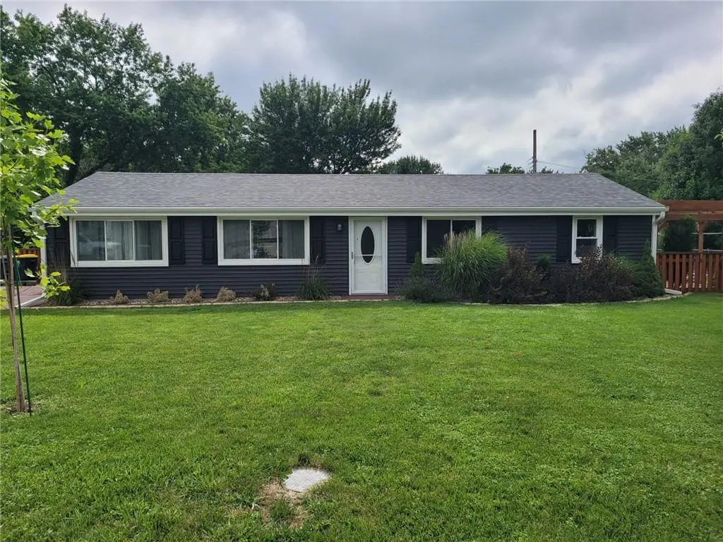 8105 N Summit Street, Kansas City, MO 64118 - #1