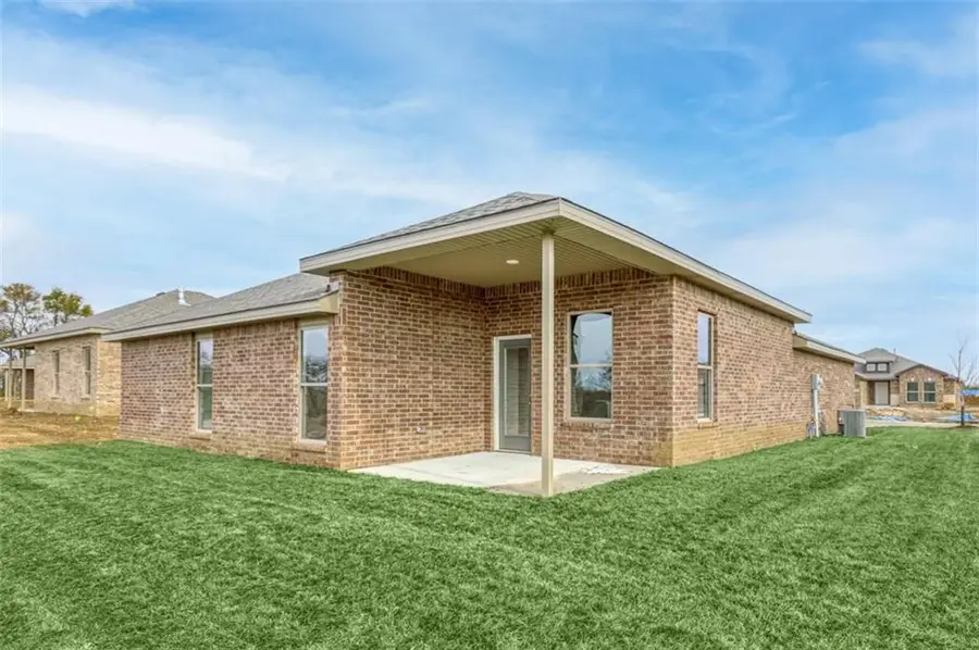 15624 Austin Court, Basehor, KS 66007 - #3