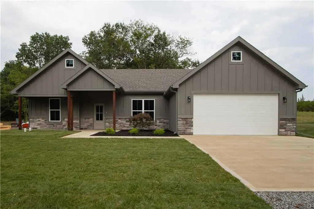 331 NE 21st Road, Warrensburg, MO 64093 - #1