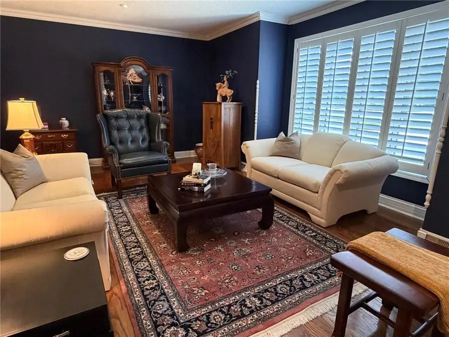 706 Neosho Court, Parsons, KS 67357 - #3