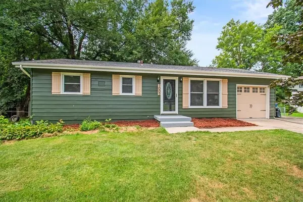 1002 S Main Street, Liberty, MO 64068