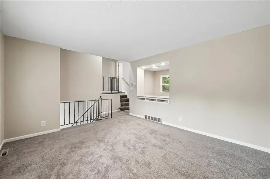 16412 E 32nd Street S, Independence, MO 64055 - #2