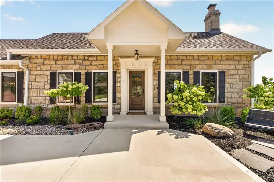 12811 W 71st Street, Shawnee, KS 66216 - #2