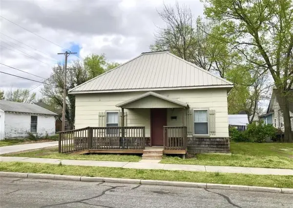 609 E 15th Street, Joplin, MO 64804
