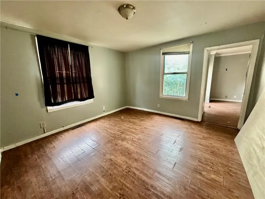946 Sherman Avenue, Leavenworth, KS 66048 - #3