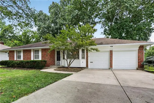 3700 Harvard Avenue, Independence, MO 64052