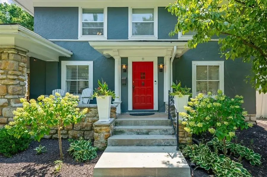 11 E Concord Avenue, Kansas City, MO 64112 - #2