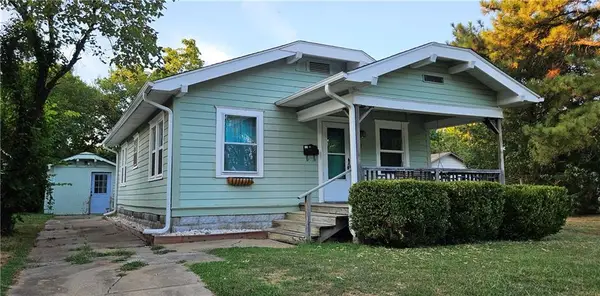 913 E 5th Street, Pittsburg, KS 66762