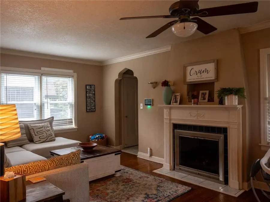 7551 Grand Avenue, Kansas City, MO 64114 - #3