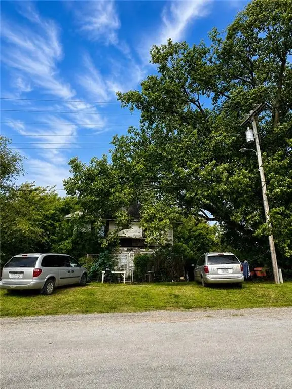 207 N High Street, Grant City, MO 64456 - #3