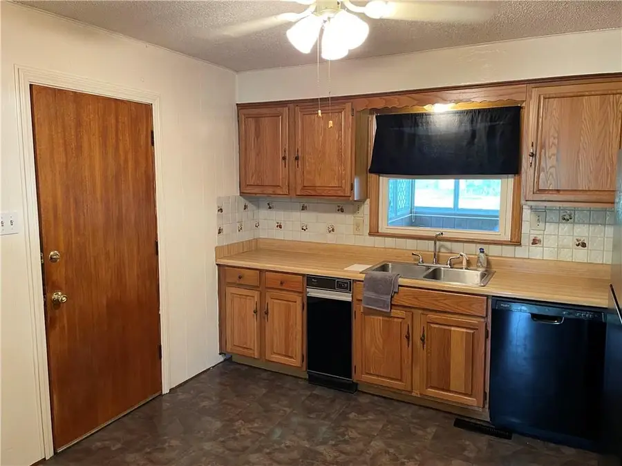 12102 E 47th Terrace, Independence, MO 64055 - #3