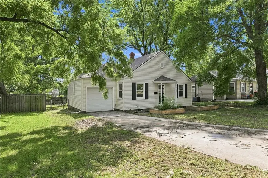 7533 Marty Street, Overland Park, KS 66204 - #2