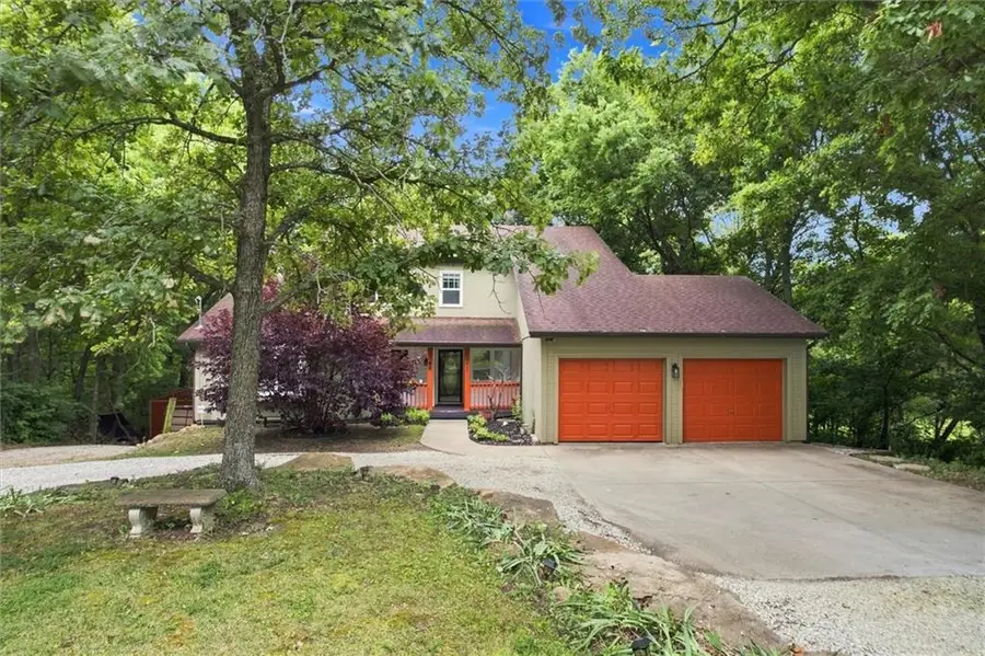 15421 Kansas Avenue, Basehor, KS 66007 - #2