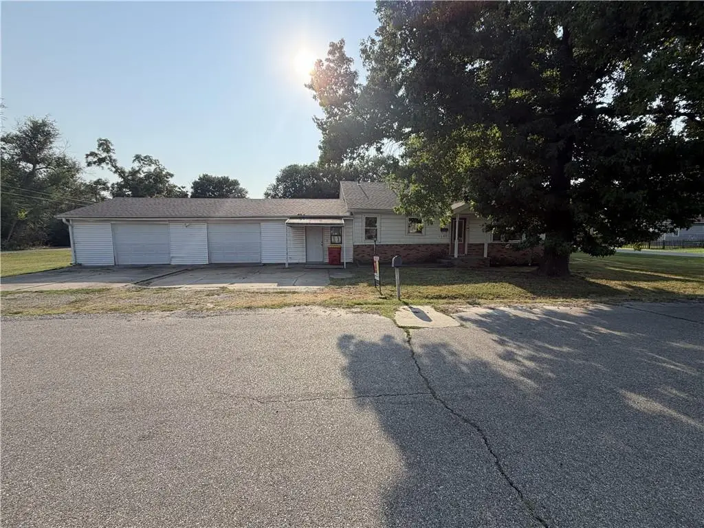 1102 S Homer Street, Pittsburg, KS 66762 - #1