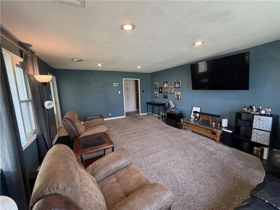 1102 S Homer Street, Pittsburg, KS 66762 - #3