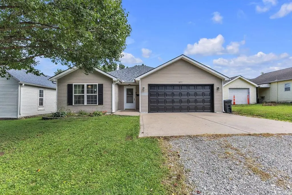 411 E 6th Street, Cameron, MO 64429 - #1