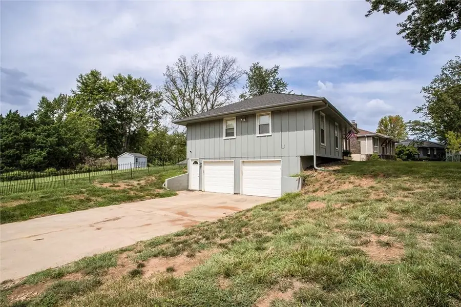 3800 NE Carriage Street, Lees Summit, MO 64064 - #3
