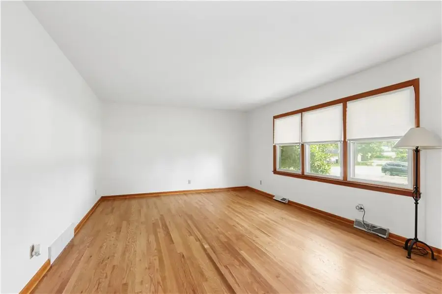 6716 Corrington Avenue, Kansas City, MO 64133 - #3