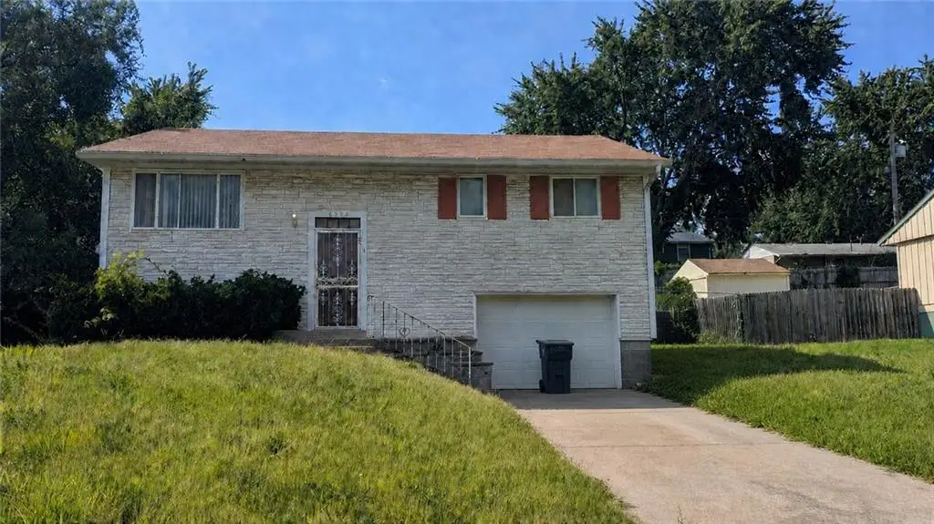 5234 Cypress Avenue, Kansas City, MO 64130 - #1