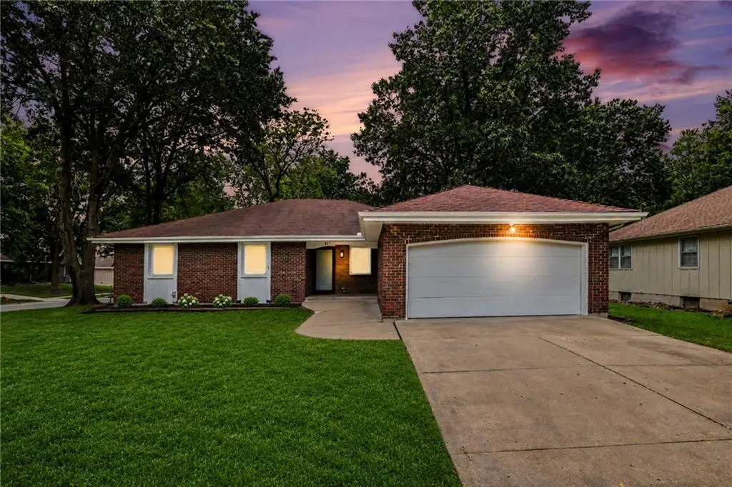 821 Cedar Street, Lees Summit, MO 64086 - #1