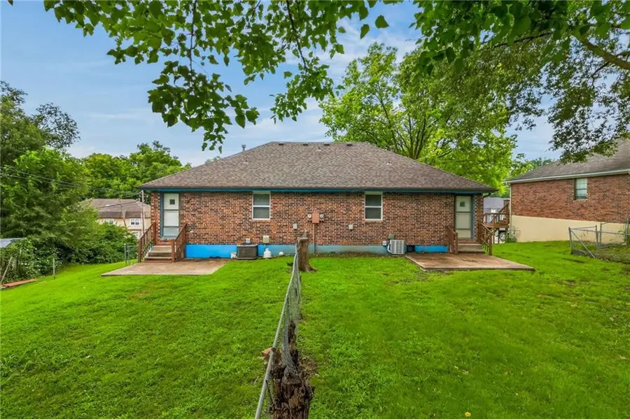 9408-9410 E 83rd Street, Raytown, MO 64138 - #2