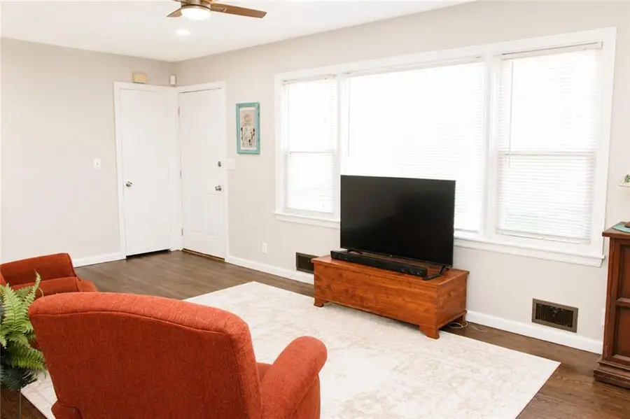 8205 E 86th Terrace, Raytown, MO 64138 - #3