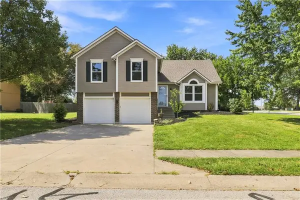 1702 Goose Creek Court, Raymore, MO 64083