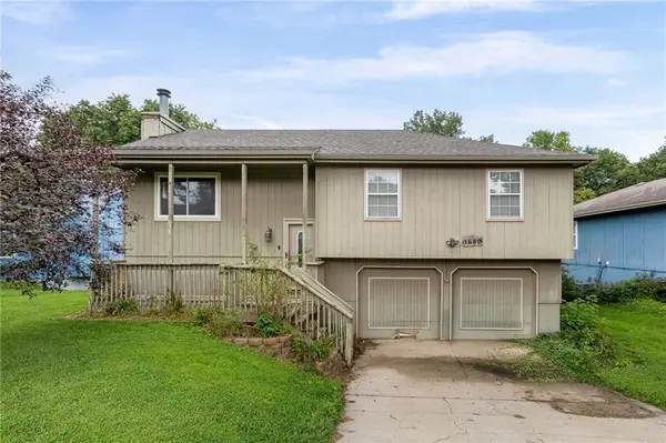 1832 Gates Drive, Platte City, MO 64079