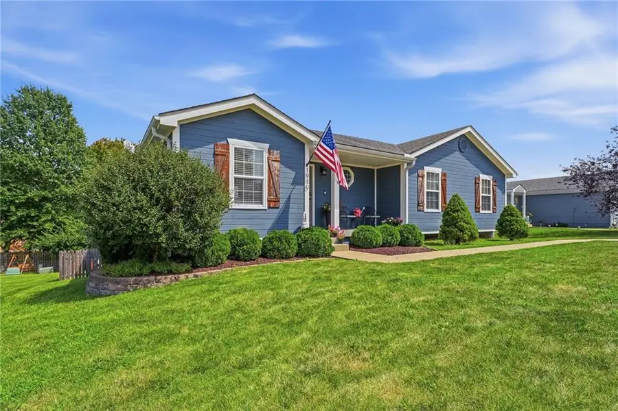 1910 Chestnut Drive, Pleasant Hill, MO 64080 - #2