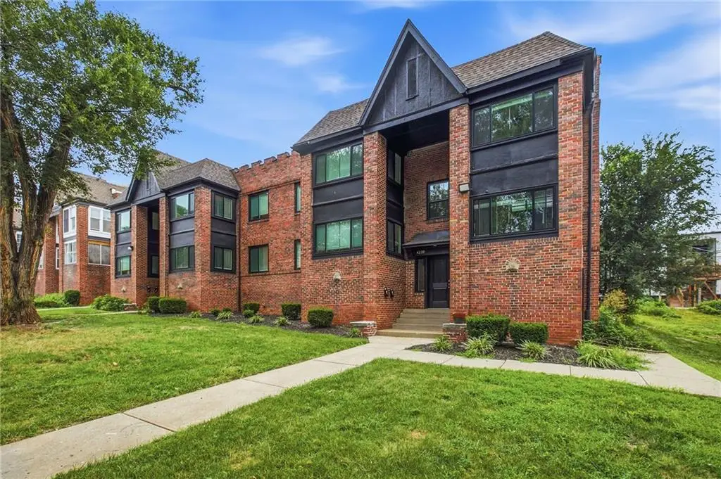 4335 Mercier Street, Kansas City, MO 64111 - #1