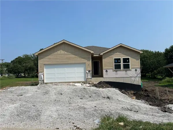 1203 Matthes Lane, Pleasant Hill, MO 64080