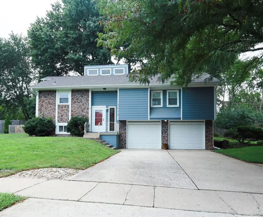3502 NW Lake Drive, Lees Summit, MO 64064 - #2