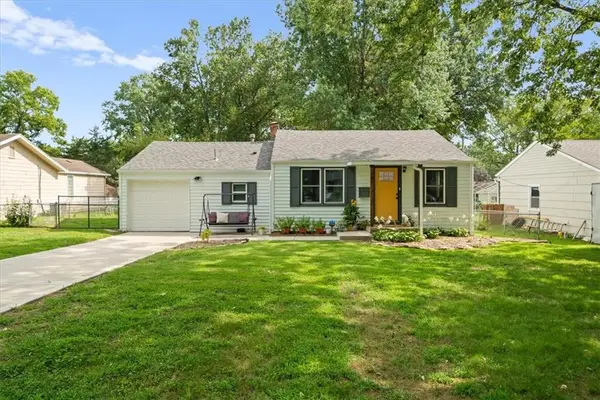 605 E 90th Street, Kansas City, MO 64131