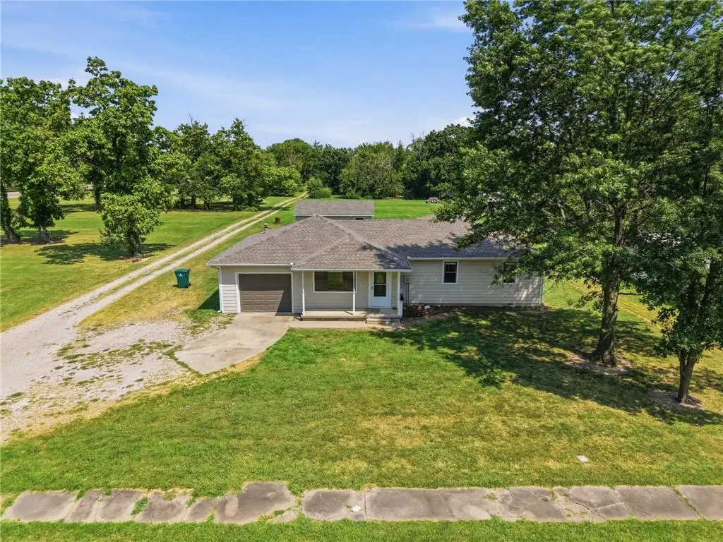 204 N Burnett Street, Girard, KS 66743 - #1